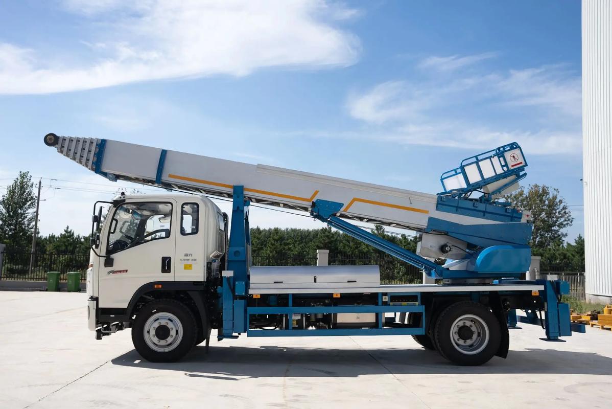 浮梁县云梯上料车租赁费用